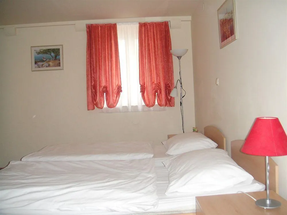B&B Central Palace Heritage Split Apartment